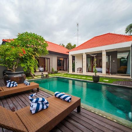 Casa Priya Canggu Exterior foto